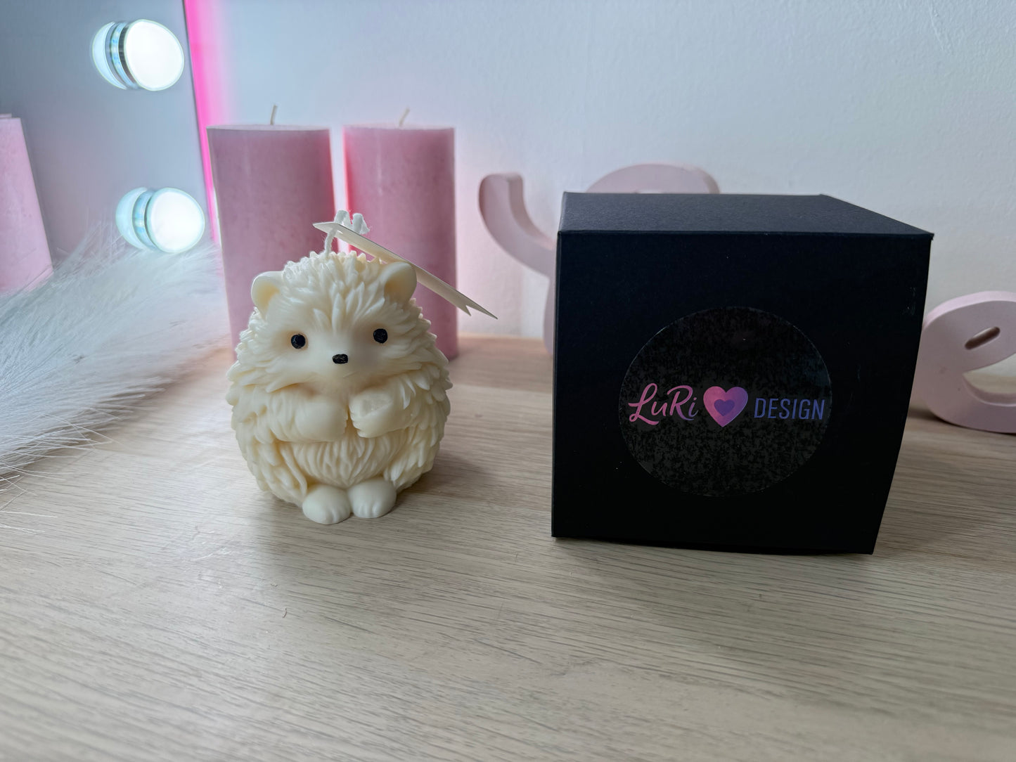 Handmade hedgehog candle – cute animal candle made from soy wax | with choice of color & gift packaging