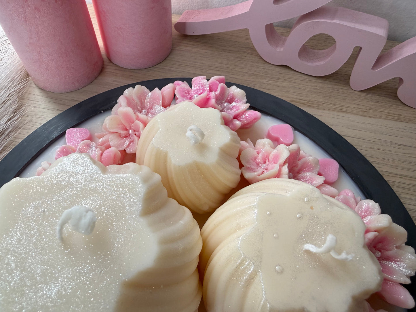 Luxus-Deko-Schale XXL mit 3 Kerzen & Blüten – Handgegossen | Geschenk zur Hochzeit, Liebe, Geburtstag | Optional personalisiert