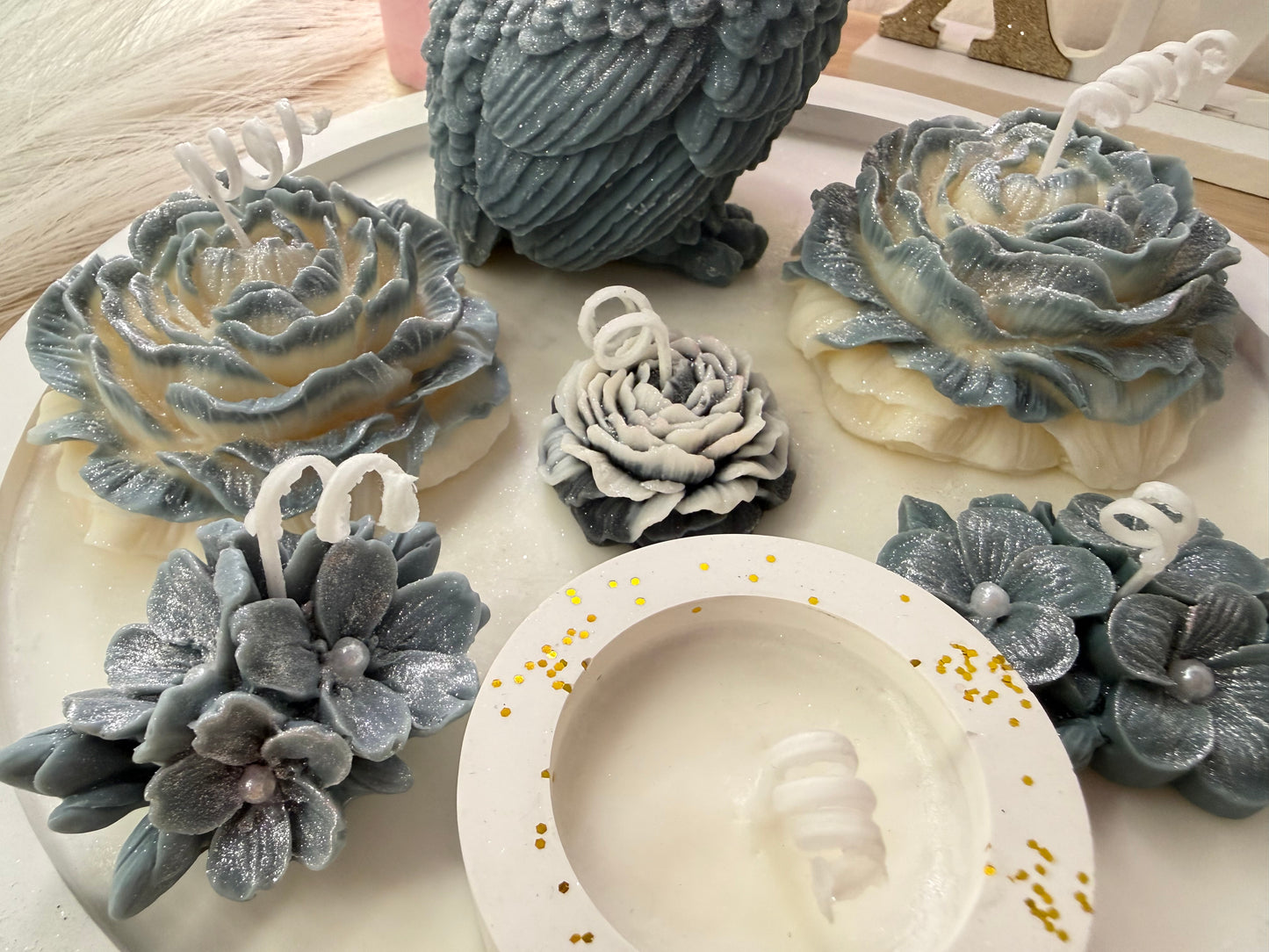 Premium Deko-Tablett „Winter Eule“ – 25 cm | Handmade Arrangement mit Blumen & Personalisierung