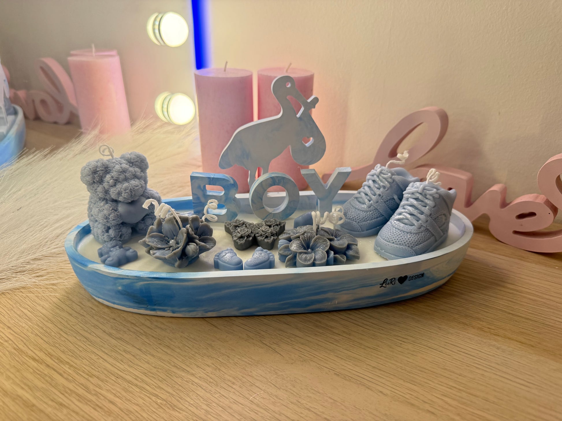 Luxuriöse Babyshower Dekoration, große Kerzenschale als Erinnerung zur Geburt
