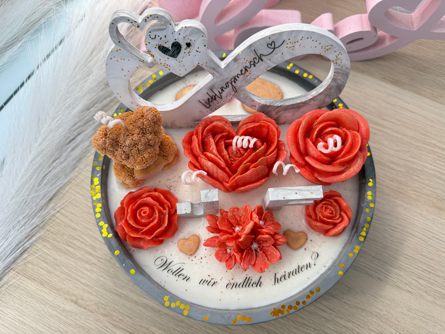 Personalisierbare Geschenkidee mit Herz – handgegossene Dekoschale in Marmoroptik – handgemacht, personalisierbar, hochwertige Deko