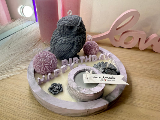 Birthday Moments – moderne Männer-Dekoschale mit Eule und Blütenelementen