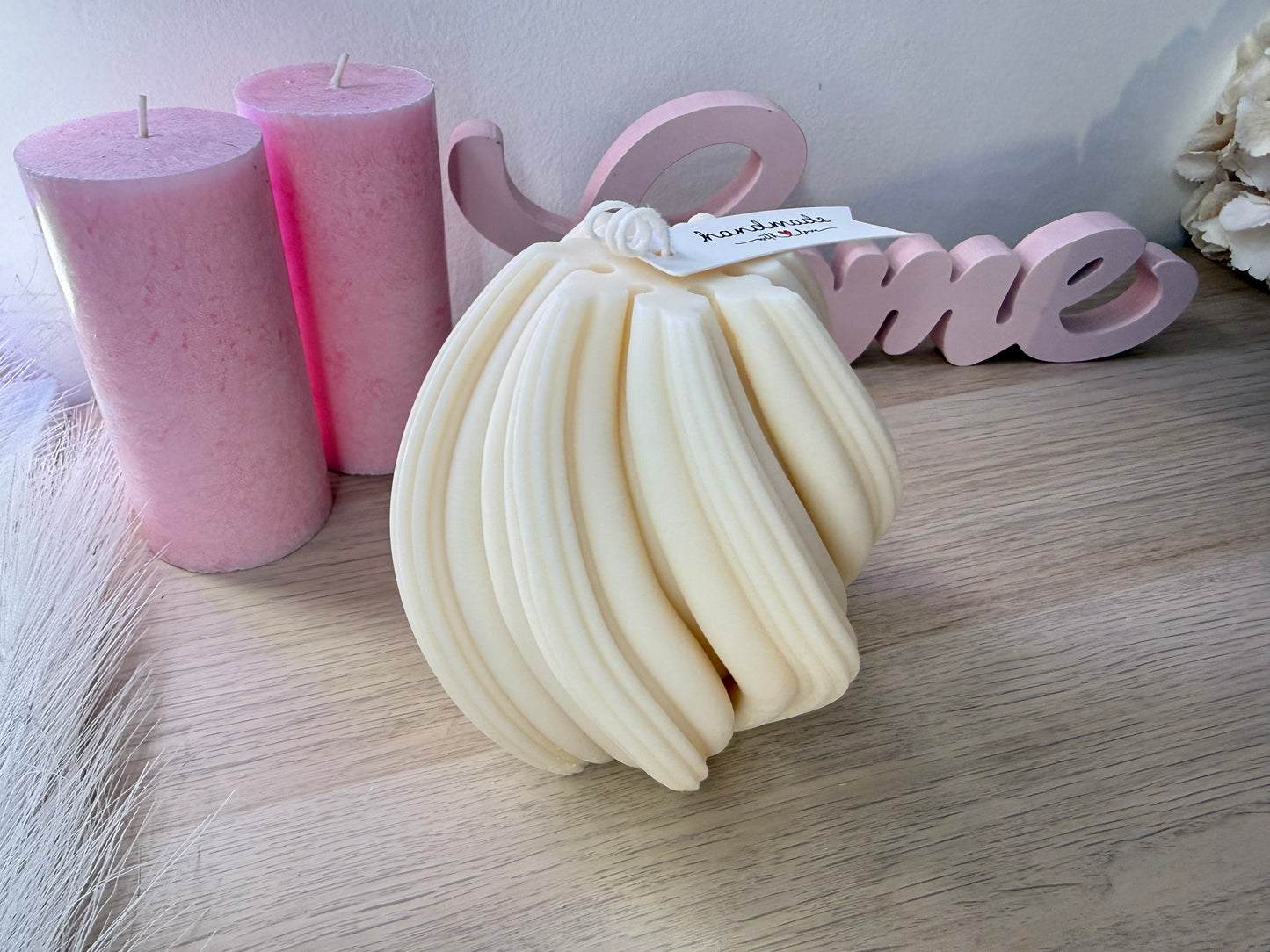Modern luxury sculpture candle – handmade from soy wax | with your choice of color | designer home accessory