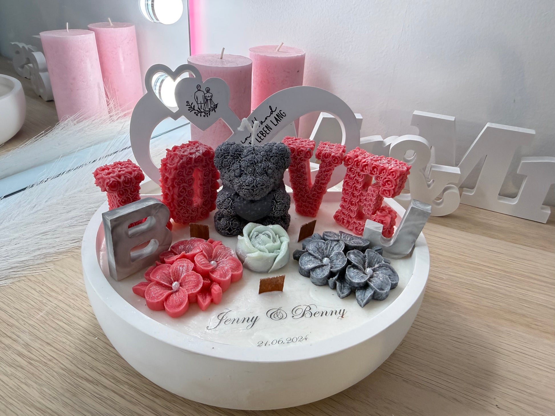 Personalisierte Liebesschale mit „LOVE“-Design – Handgefertigtes Geschenk zur Hochzeit oder zum Jahrestag – handgemacht, personalisierbar, hochwertige Deko