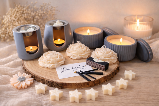 Geschenkset für Mitarbeiter und Kunden mit Duftkerzen und Duftlampe, personalisiert und fertig verpackt als Firmengeschenk
