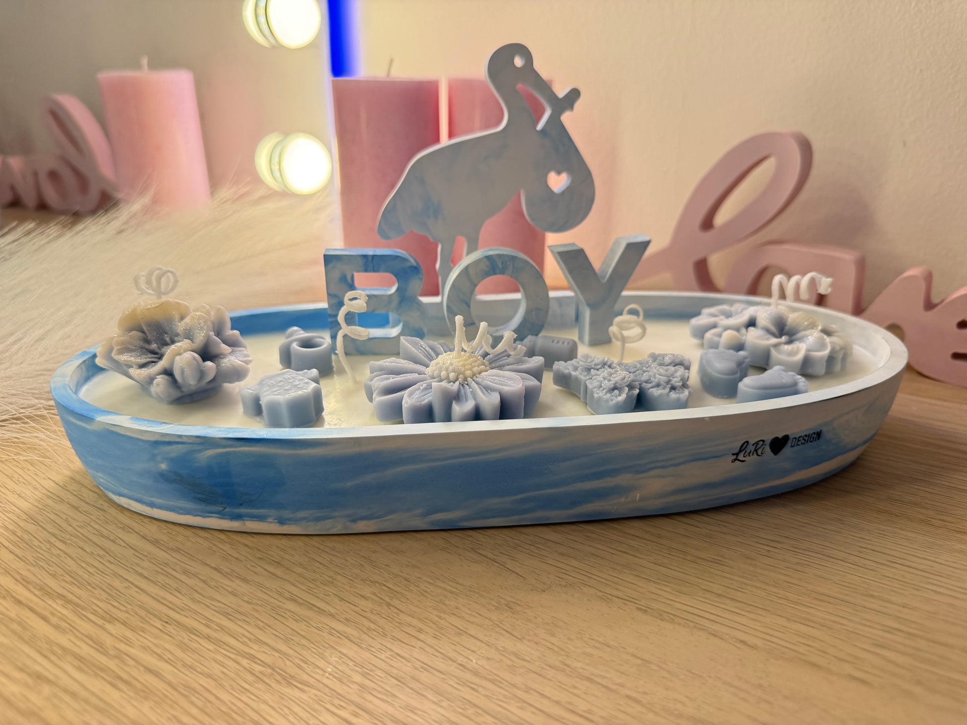 Luxuriöse Babyshower Dekoration, große Kerzenschale als Erinnerung zur Geburt
