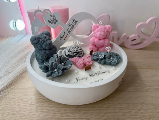 Handgemachte Rosa-Grau Deko-Schale mit Rosenbären, Blüten, Perlen und Datumspersonalisation, 22 cm.