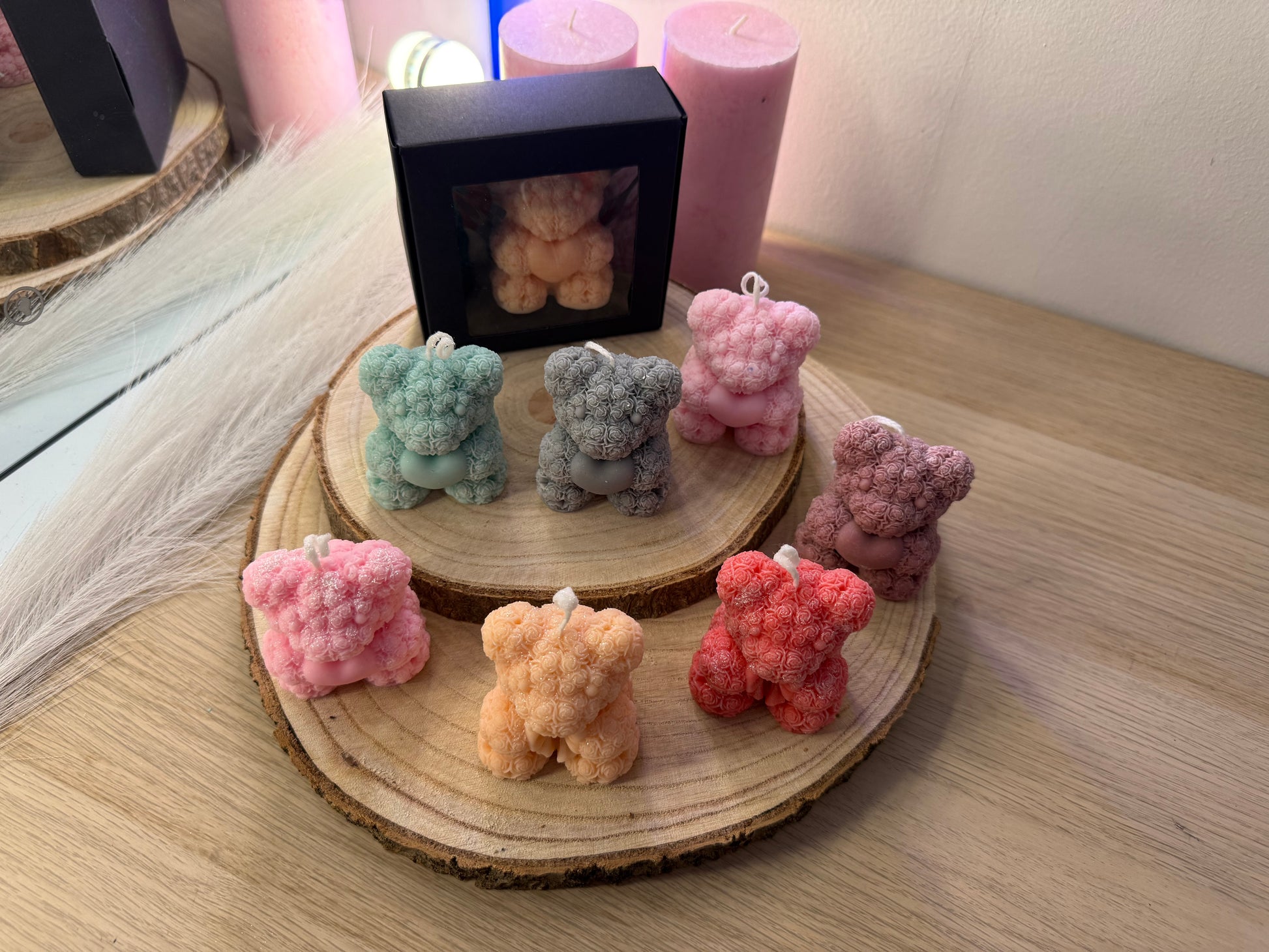 Handgemachte Kerzen Bär mit Herz als Geschenk zur Geburt Valentinstag oder liebevolle Aufmerksamkeit