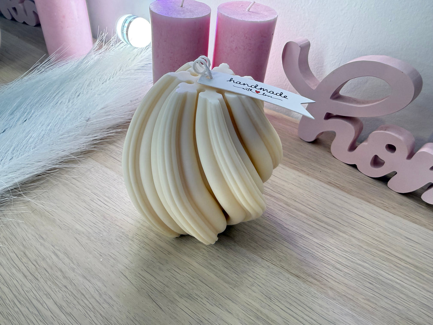 Modern luxury sculpture candle – handmade from soy wax | with your choice of color | designer home accessory