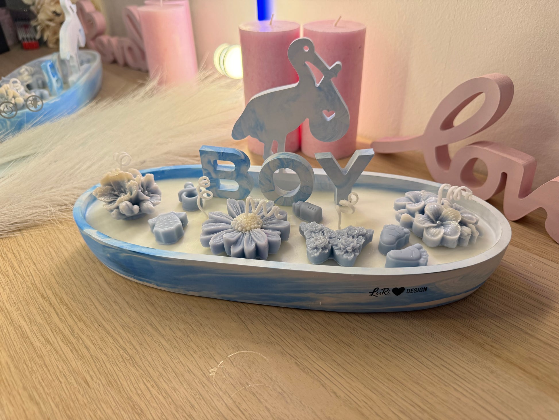 Detailansicht Babyshower Kerzenschale mit Baby Motiven, exklusive Babydeko zur Geburt