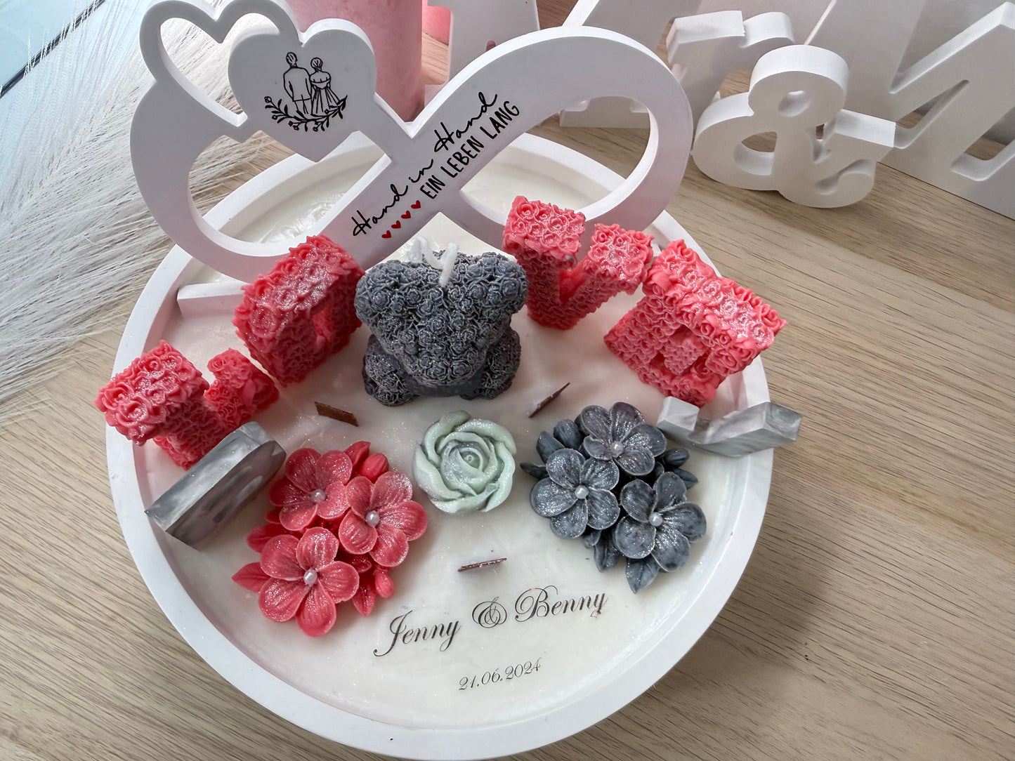 Personalisierte Liebesschale mit „LOVE“-Design – Handgefertigtes Geschenk zur Hochzeit oder zum Jahrestag – handgemacht, personalisierbar, hochwertige Deko