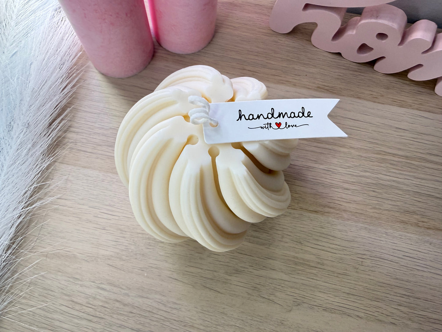Modern luxury sculpture candle – handmade from soy wax | with your choice of color | designer home accessory