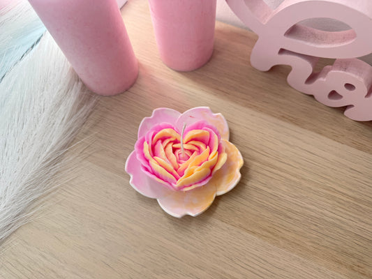 🌸 Handgemachte Blütenschale mit Wachsblume – Rosa & Gelb – personalisierbares Geschenk – handgemacht, personalisierbar, hochwertige Deko