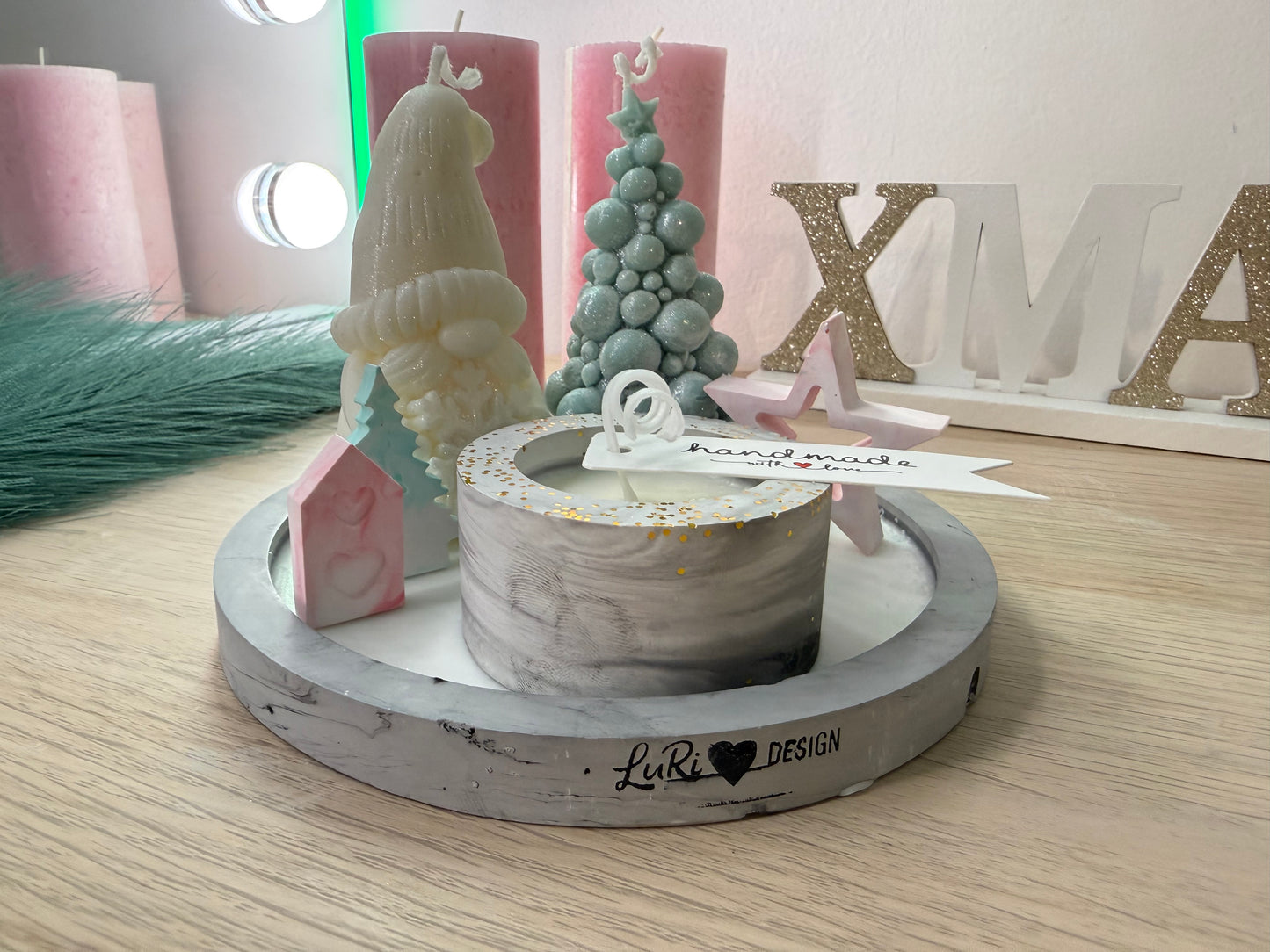 Handgegossenes Winter-Arrangement in Marmoroptik – stilvolle Geschenkidee zur Weihnachtszeit – personalisierbare Winterdekoration – handgemacht, personalisierbar, hochwertige Deko