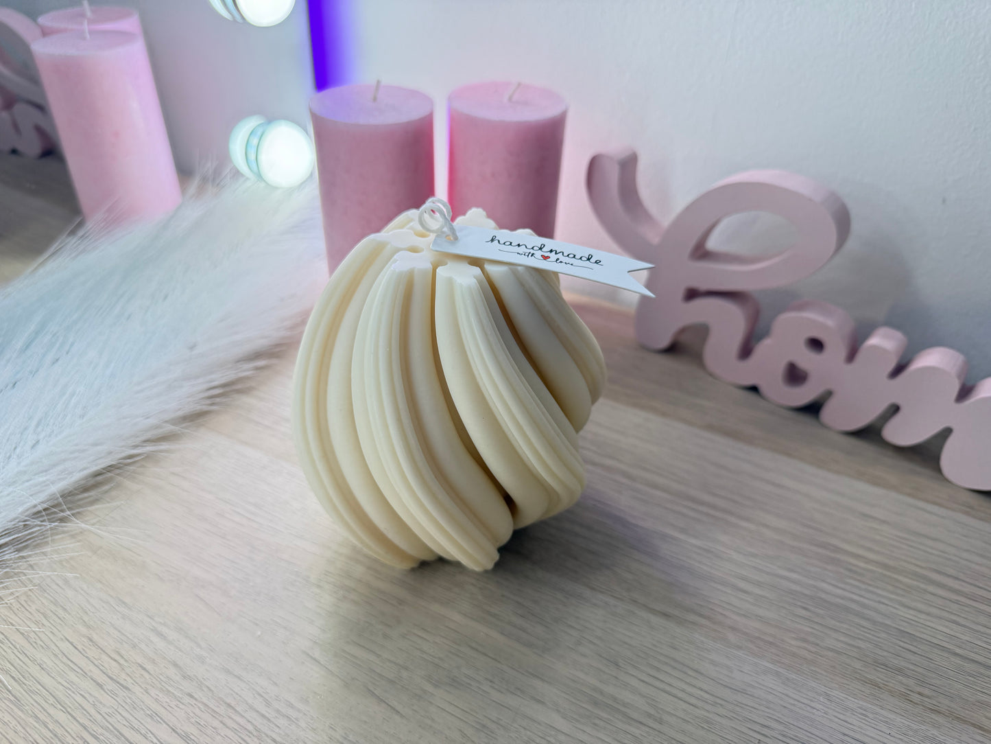 Modern luxury sculpture candle – handmade from soy wax | with your choice of color | designer home accessory
