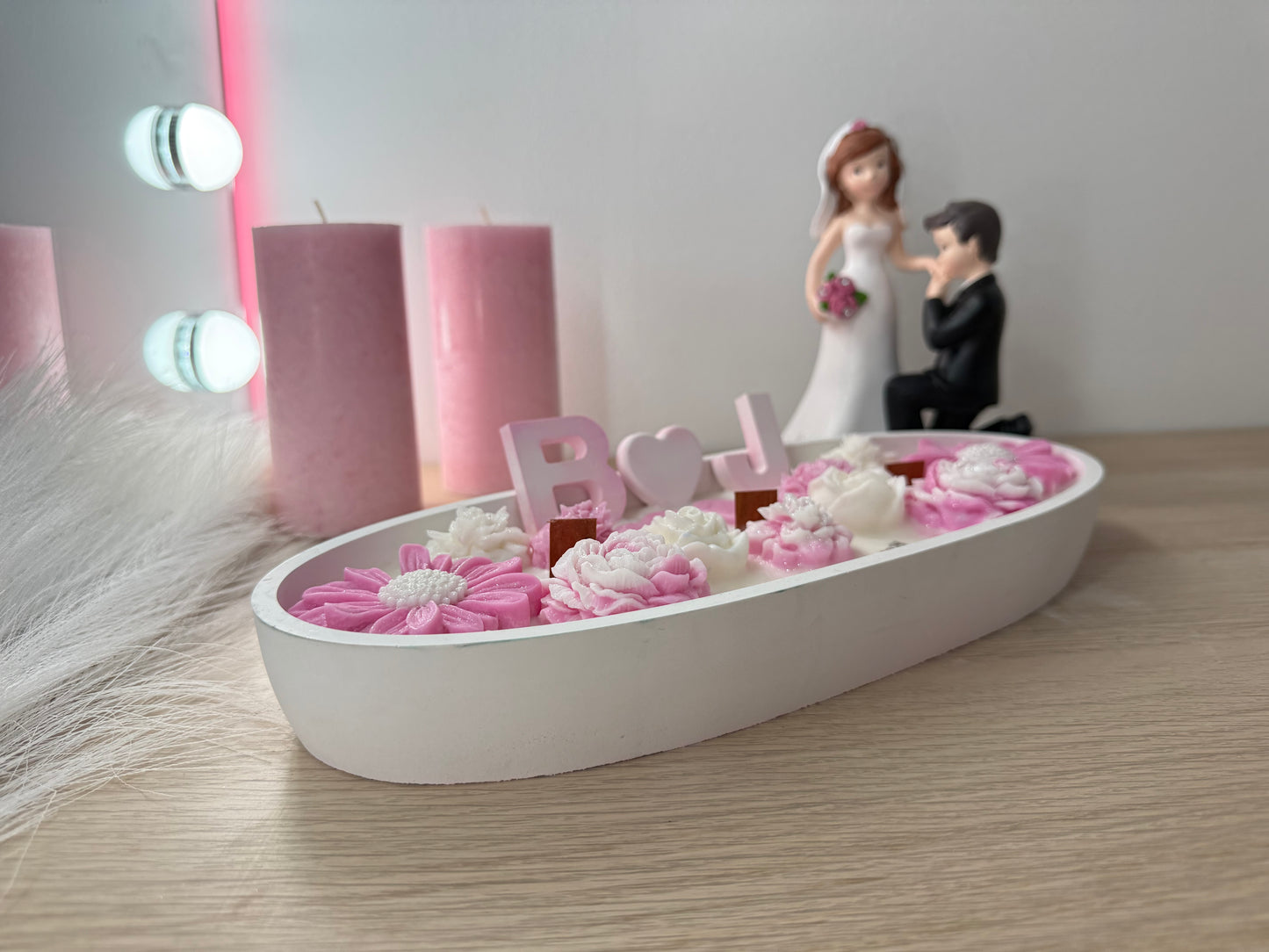 Handgegossene Hochzeitsdeko aus Gips & Wachs. Jedes Stück ein Unikat m. Blumen, Initialen, feinem Glanz. Perfekt als Geschenk o. Erinnerung. – personalisierbares Geschenk – handgemacht, personalisierbar, hochwertige Deko