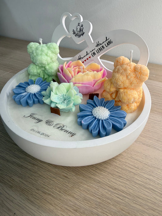 Handgegossene Gips-Schale mit Blüten und Bären – edles Hochzeitsgeschenk, personalisierbar – handgemacht, personalisierbar, hochwertige Deko