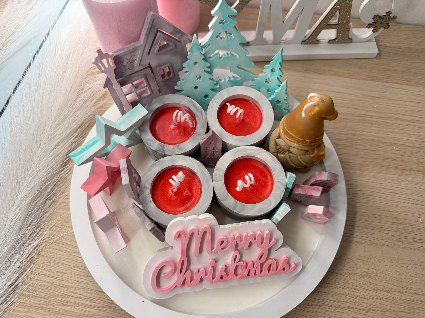 Weihnachtliche Kerzenlandschaft in Marmoroptik – handgegossene Adventsdeko im modernen Stil – personalisierbare Winterdekoration – handgemacht, personalisierbar, hochwertige Deko