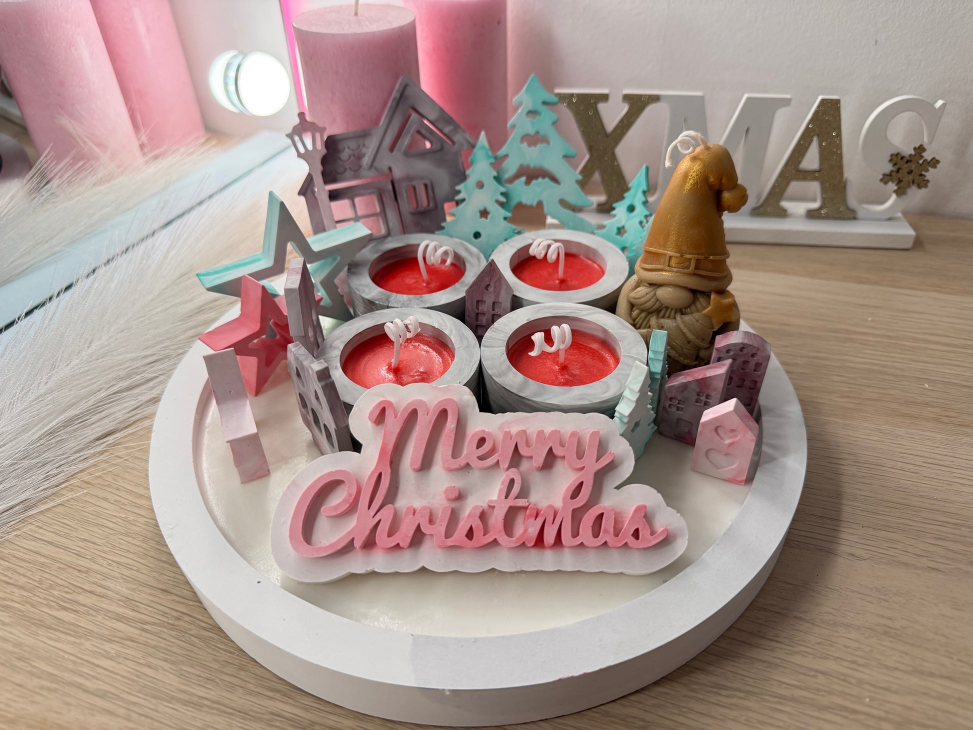 Weihnachtliche Kerzenlandschaft in Marmoroptik – handgegossene Adventsdeko im modernen Stil – personalisierbare Winterdekoration – handgemacht, personalisierbar, hochwertige Deko
